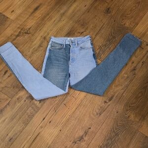 Forever 21 Contrast Blue Skinny Jeans